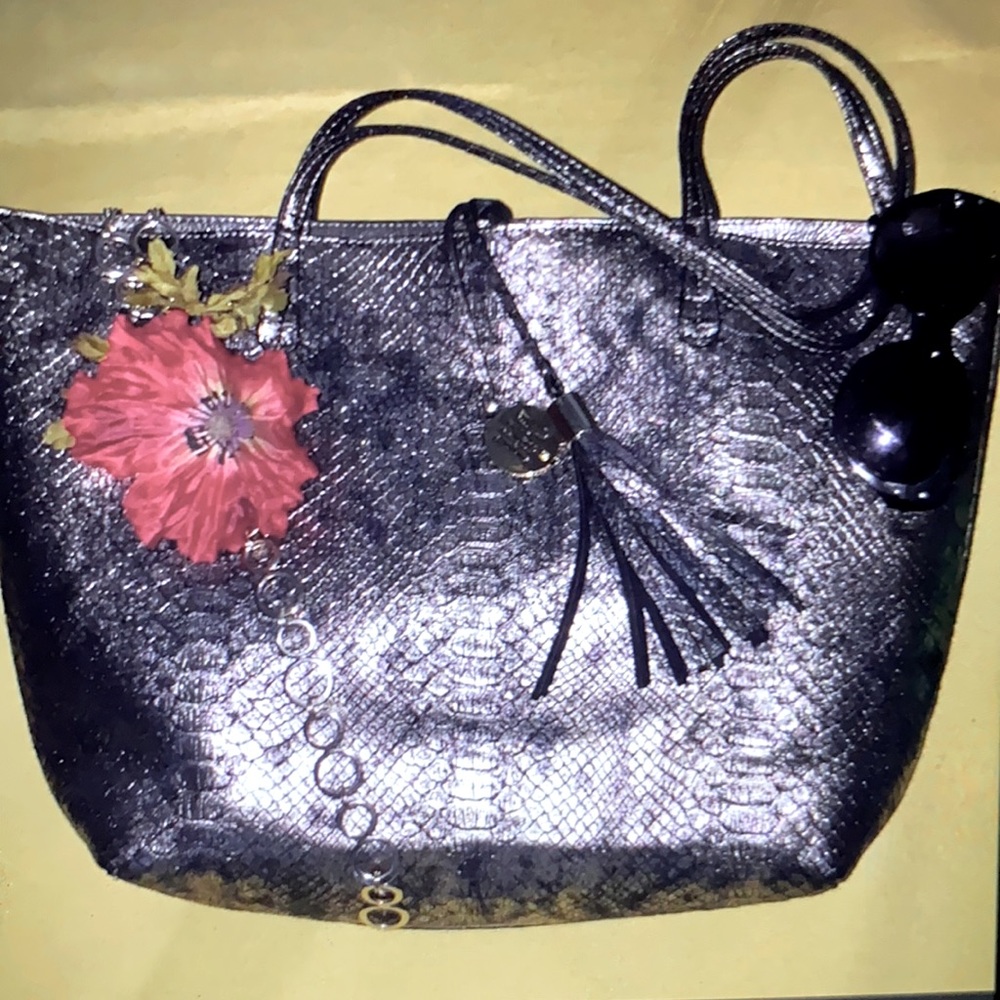 INC Antique Gold 🐍 Snakeskin Tote FROM Macy’s with Tosse, Gold Tag.  Like new!